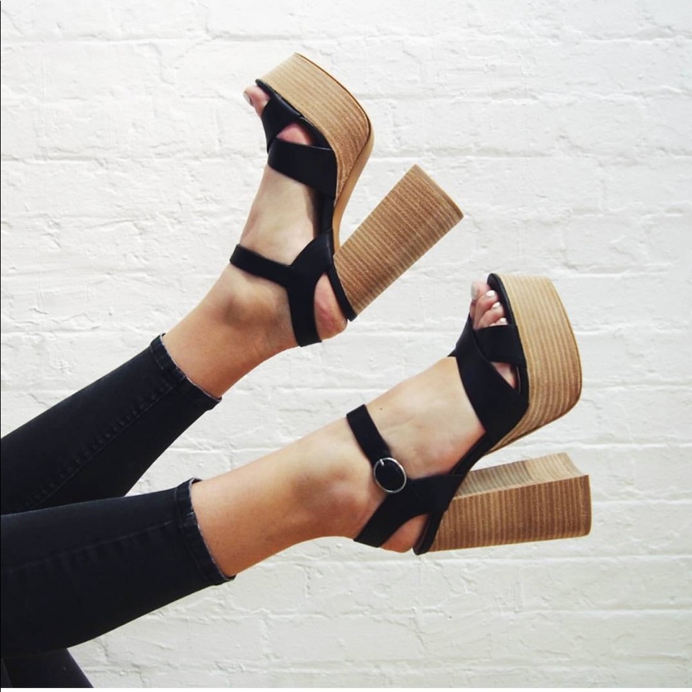 Phantom Peekaboo Toe Black Leather Platform
